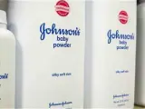 Johnson & Johnson se estrella en bolsa al ocultar el amianto en sus polvos de talco