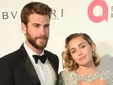 Liam Hemsworth y Miley Cyrus en marzo de 2018.