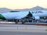 Avión de LEVEL en Barcelona-El Prat.