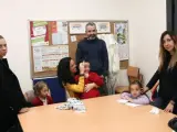 Padres y alumnos del CEIP Alfredo di Stefano de Valdebebas (Madrid) reclaman que pongan en el centro una enfermera escolar.