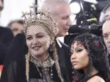 Madonna y Nicki Minaj durante la 'Gala MET' de 2018.