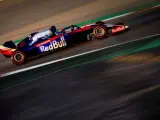 Daniil Kvyat, al volante del Toro Rosso STR14 en los test de pretemporada de Montmeló.