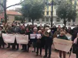 Decenas de personas se concentran en Oviedo para solicitar una ley de eutanasia