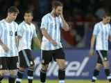Messi, Tévez, Higuaín y Di María, cabizbajos tras un partido de Argentina.