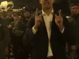 Juan Guaidó, pidiendo a los militares y ciudadanía que se levanten contra Maduro.