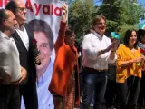 Carmen Calvo, en el centro, en un acto electoral en Fuenlabrada.