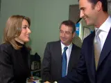 Fue la primera imagen del príncipe Felipe con la que luego sería su mujer, la princesa Letizia. La imagen es una captura de un vídeo de pocos minutos de duración. Ocurrió durante la entrega de los Premios Príncipe de Asturias en octubre de 2003, poco antes de que se hiciera oficial la relación entre el príncipe y la entonces periodista de Televisión Española.