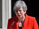 La primera ministra británica, Theresa May, anuncia su dimisión.