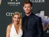 El actor australiano Chris Hemsworth (Thor) y su esposa, la actriz española Elsa Pataky, posan a su llegada al estreno de la película 'Vengadores: Endgame', en el Centro de Convenciones de Los Ángeles, California (Estados Unidos).