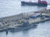 <p>Imagen de archivo de un submarino nuclear en el puerto de Gibraltar en 2015.</p>