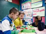 Niños, infancia, pobreza infantil, colegio