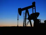 El petróleo se dispara un 3% atento a Trump y las tensiones geopolíticas