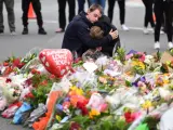 Memorial improvisado con flores en homenaje a las víctimas del atentado contra dos mezquitas en Christchurch, Nueva Zelanda.