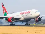 El avión de Kenya Airways, procedente de Nairobi, se dirigía al aeropuerto de Heathrow.
