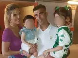 Noelia López y José Antonio Reyes posan con sus hijas, en una imagen publicada en Instagram.