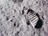 Huella de Aldrin tras probar la respuesta mecánica que ofrecía el suelo a la penetración de las botas.