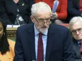 Jeremy Corbyn compareciendo en la Cámara de los Comunes.