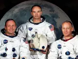 Los astronautas estadounidenses Neil Armstrong y Michael Collins y Edwin Aldrin (i a d), tripulantes del Apolo 11, cohete que los transportó hacia la Luna.