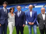 Los presidentes de Alavés, Eibar, Real Sociedad, Athletic Club y Osasuna, tras reunirse en Anoeta.