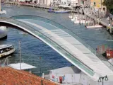 Puente de Venecia diseñado por Santiago Calatrava.
