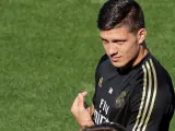 Jovic, en un entrenamiento del Real Madrid
