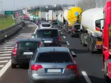 Grupos españoles y franceses tienen la intención de provocar desde este viernes "bloqueos masivos" en las principales vías de transporte.