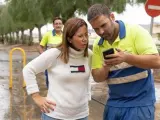 La alcaldesa de Cartagena, Ana Belén Castejón, supervisa las labores de limpieza