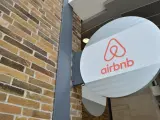 Logo de Airbnb