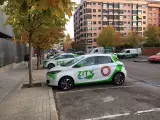 Coche eléctrico de Zity aparcado en una calle de Madrid.