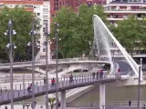 El puente Zubizuri en Bilbao, en el programa de DMAX 'Grandes errores de la ingeniería'.
