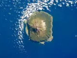 La isla de Tristan da Cunha, desde el espacio.