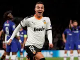 Rodrigo Moreno celebra su gol en el Chelsea-Valencia.