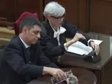 Trapero empieza a contestar a Vox en el juicio del 'procés'.