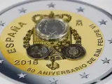 Fotografía moneda conmemorativa '50 Aniversario Su Majestad El Rey' / EFE
