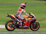 Marc Márquez celebra su victoria en Australia.