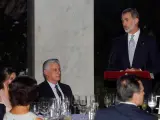 El rey Felipe VI, durante su intervención en la cena ofrecida por los monarcas españoles al presidente de Cuba, Miguel Díaz-Canel, en el Palacio de los Capitanes Generales de La Habana.