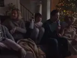 La plataforma de televisión Sky ha lanzado un anuncio en el que Elliott y E.T. por fin se reencuentran y protagonizan una típica escena navideña en familia.