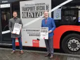El concejal de Movilidad y Sostenibilidad del Ayuntamiento de Bilbao, Alfonso Gil, y el delegado adjunto, Álvaro Perez, en la presentación de la campaña de Navidad 2019 de Bilbobus.