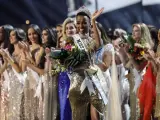 La sudafricana Zozibini Tunzi, tras ser coronada como Miss Universo 2019, en Atlanta (EE UU).