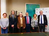 Firma del convenio por el que nace el Premio de Periodismo Radiofónico Guillermo Jiménez Smerdou