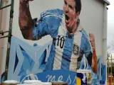 Mural de Leo Messi en la escuela Las Heras, en la que estudió primaria.