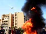 Milicias chiíes rebajan la tensión y abandonan la Embajada de EE UU en Bagdad.