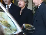 Simoneta Gómez-Acebo en la capilla ardiente de su madre, la infanta Pilar.