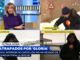 Varios reporteros de 'Espejo Público' informando sobre la borrasca "Gloria".
