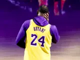 LeBron James homenajea a Kobe