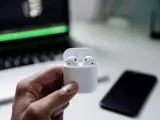 Los AirPods son aptos para usarse con dispositivos que no sean de Apple.