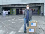 Entrega de libros en el Hospital Río Hortega de Valladolid