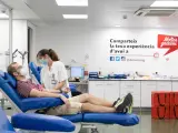 Un donante de sangre, Ricard, en el Hospital Clínic de Barcelona el lunes 25 de mayo de 2020.