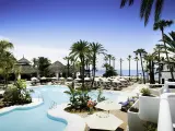 Piscina Orange Beach Club Marbella