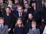 Joaquín de Bélgica, rodeado por un círculo, en el funeral de su tía abuela, la reina Fabiola, en Bruselas.